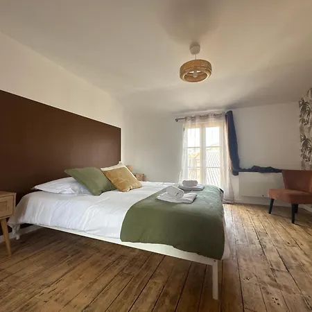 La Maison D'isaure 6 Personnes Centre Parthenay